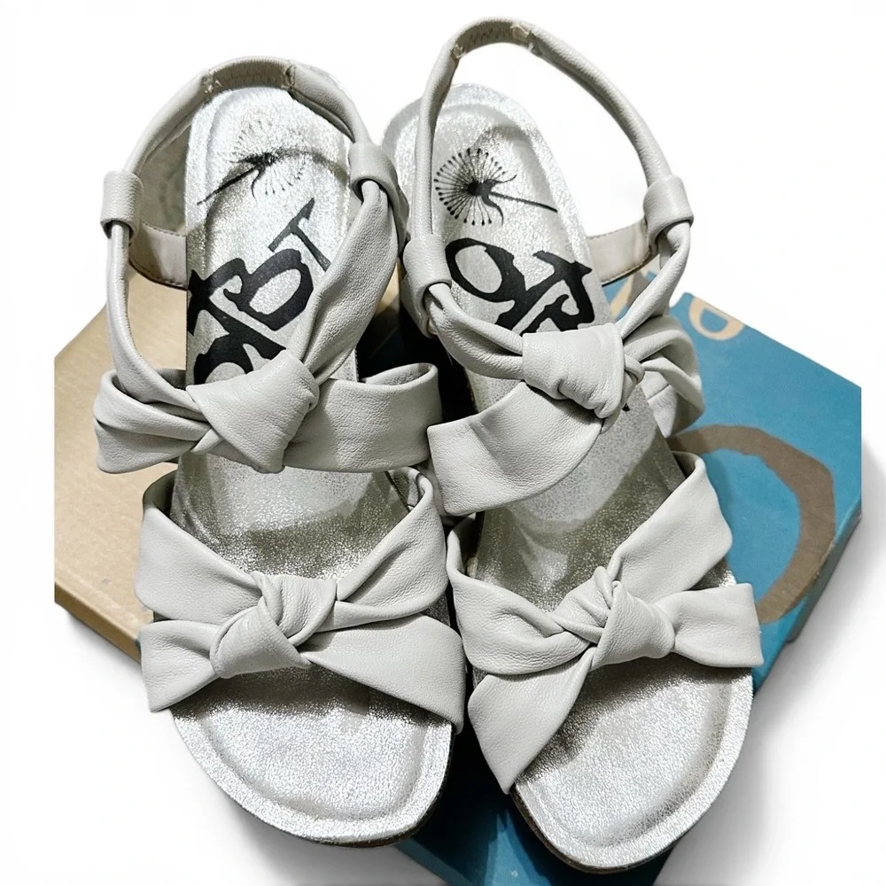OTBT Far Side Dove Grey Leather Knotted Bow Platform Wedge Sandals Womens 9.5‎